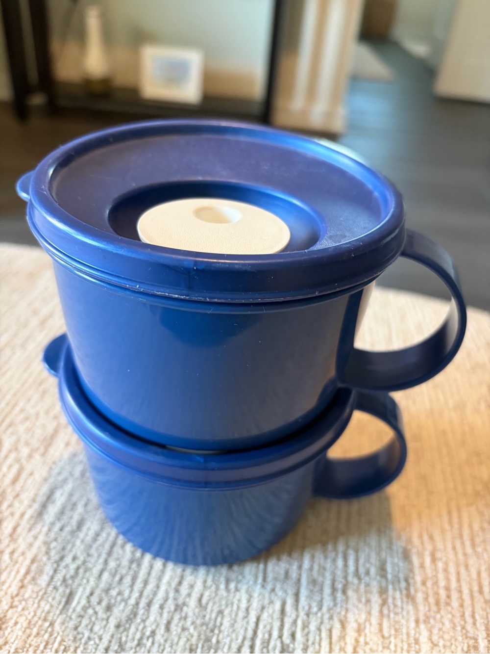 2 Vintage Tupperware 2 Cup (16oz) Blue CrystalWave Soup Mugs W/vinted Lids